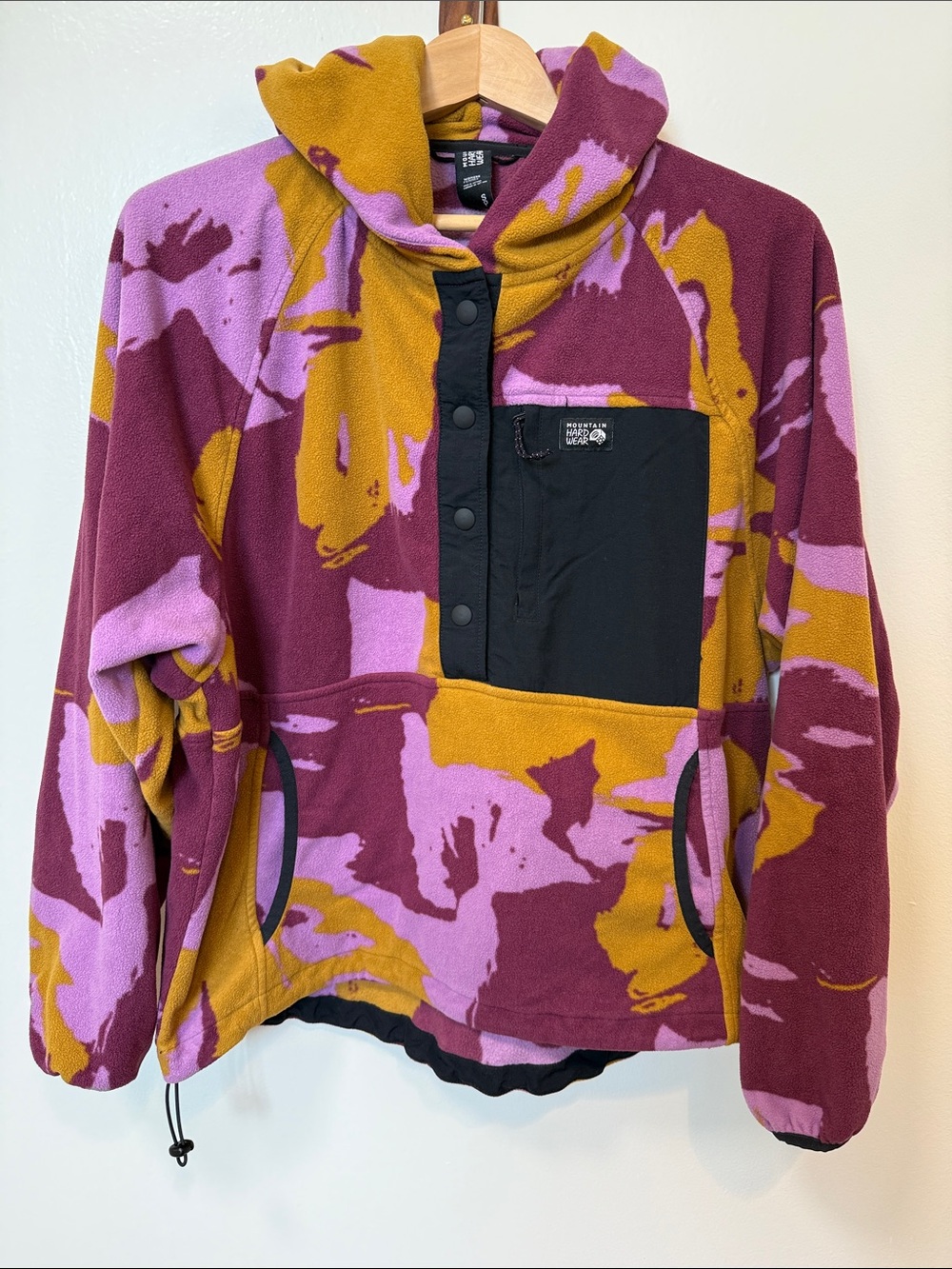 Mountain Hardware Microchill Snap Neck Pullover